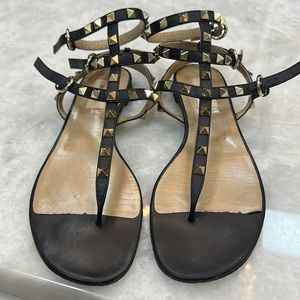 Rockstud flat thong sandal